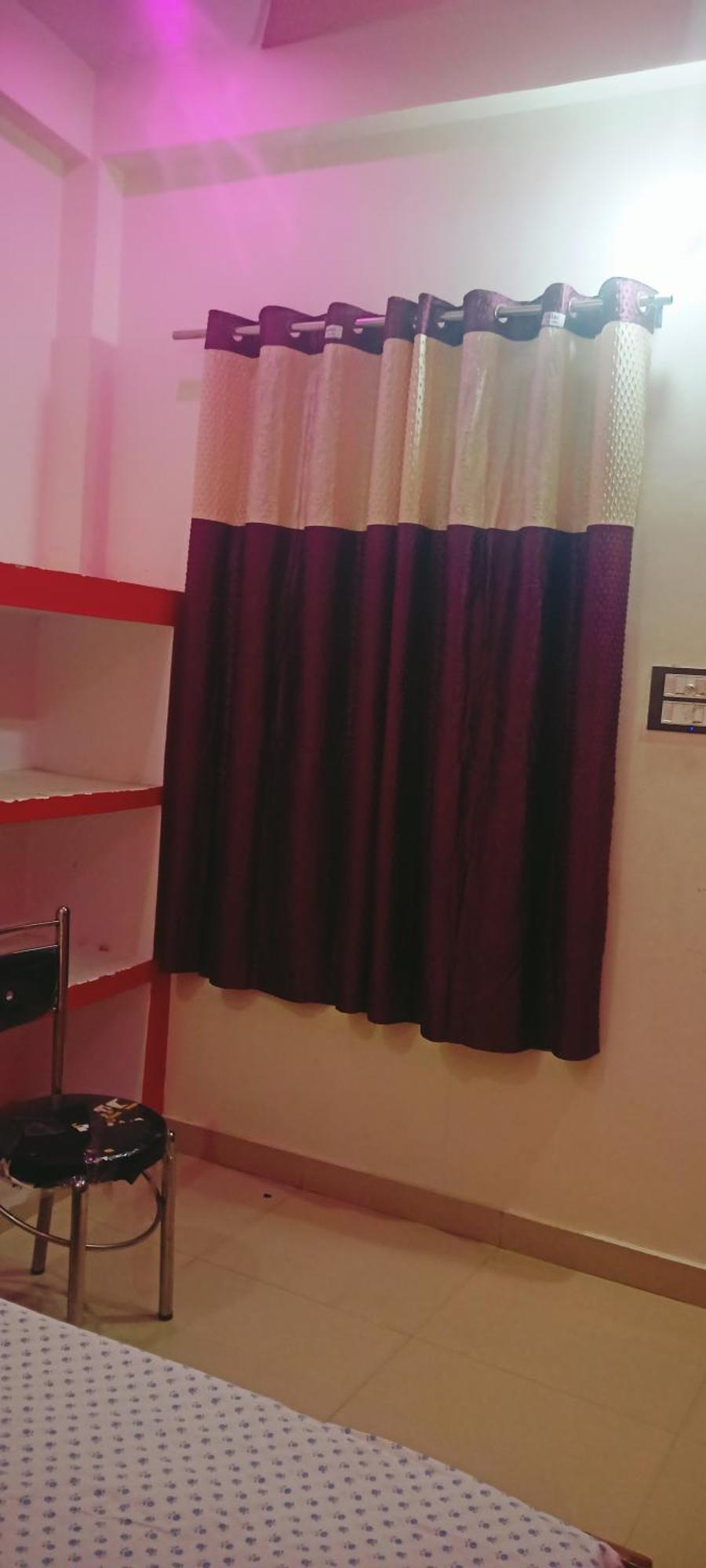 Отель Maa Savitri Gest House Ayodhya Экстерьер фото